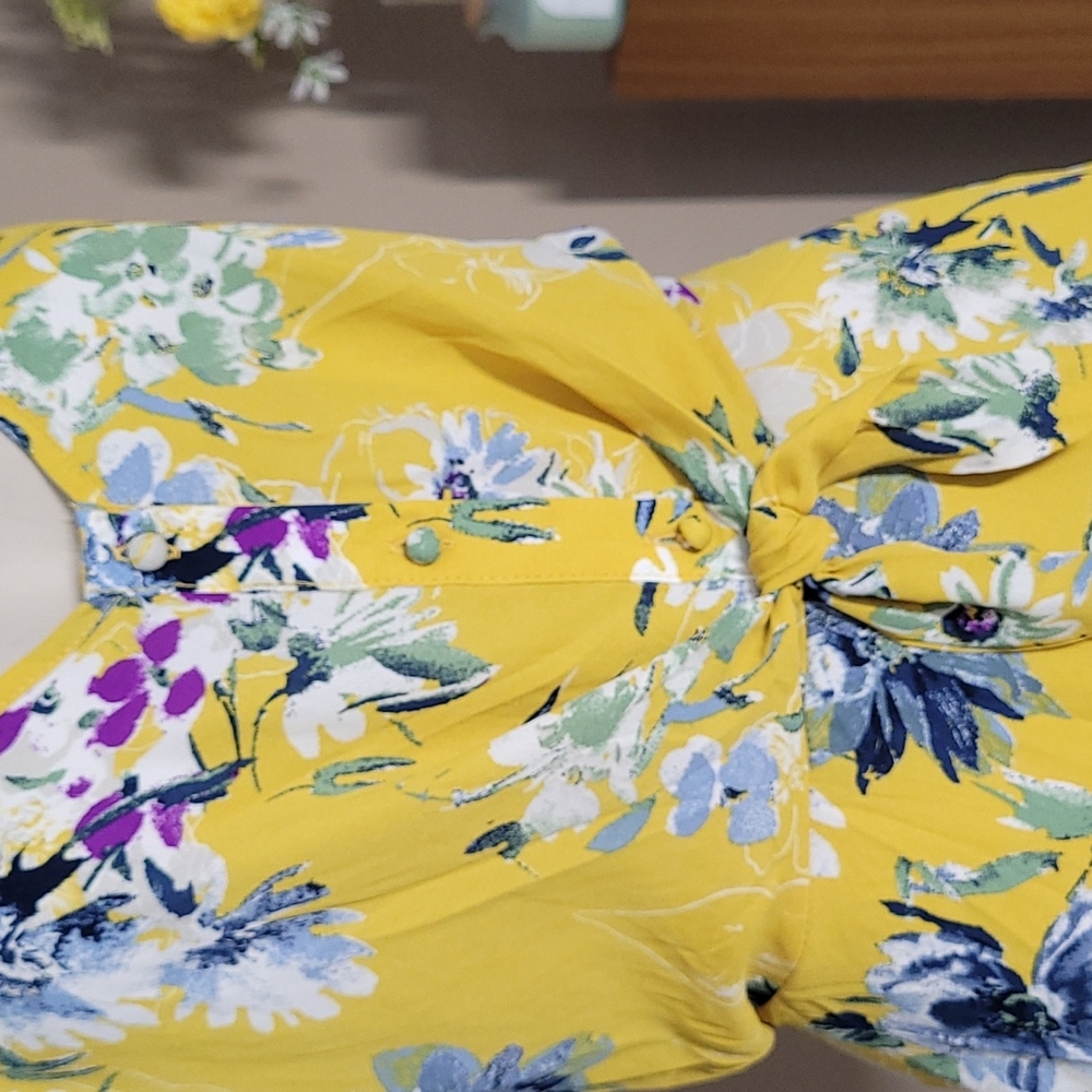 Bright Floral Tank - Picture 6 of 7